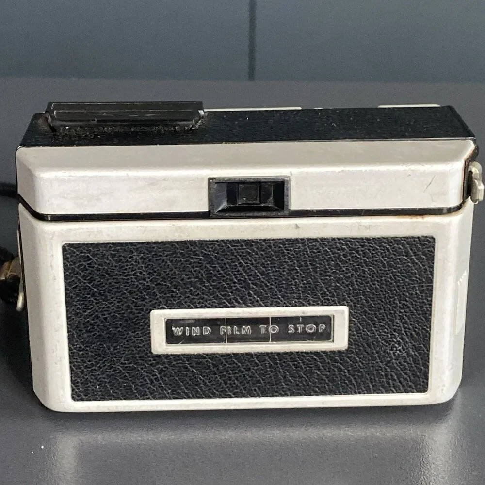 Vintage Kodak Instamatic 100 Camera Retro Film Photography Gift USA Made Display